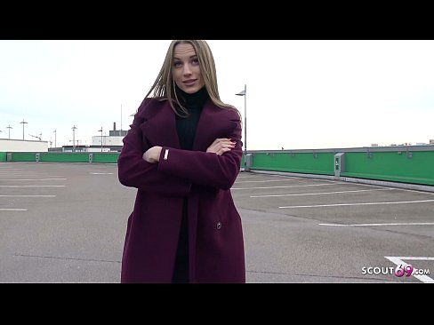 ❤️ IS SCÓITÉAL Gearmánaigh Aisling A THUGANN CRUACH, TELLTALE PÁIRCEÁLA AGUS SEXY AR AIRGEAD ❤️❌ Porn bhaile linn