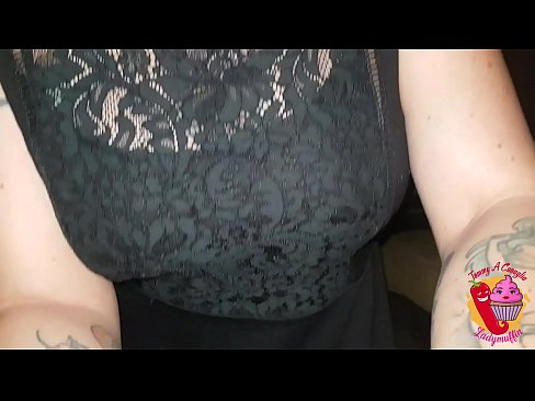 ❤️ Tugann leasdeirfiúr Slutty buille-phost dó agus Spáinnis ❤️❌ Porn bhaile linn