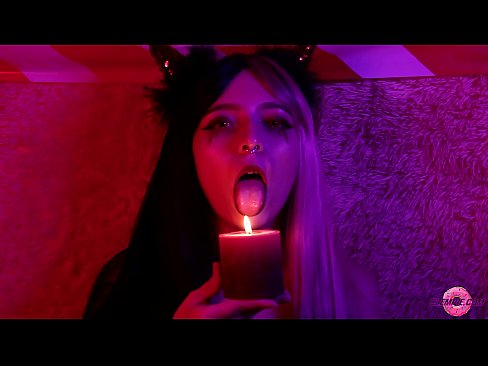 ❤️ Blowjob paiseanta ó Sexy Succubus le Comhlíonadh Béil ❤️❌ Porn bhaile linn